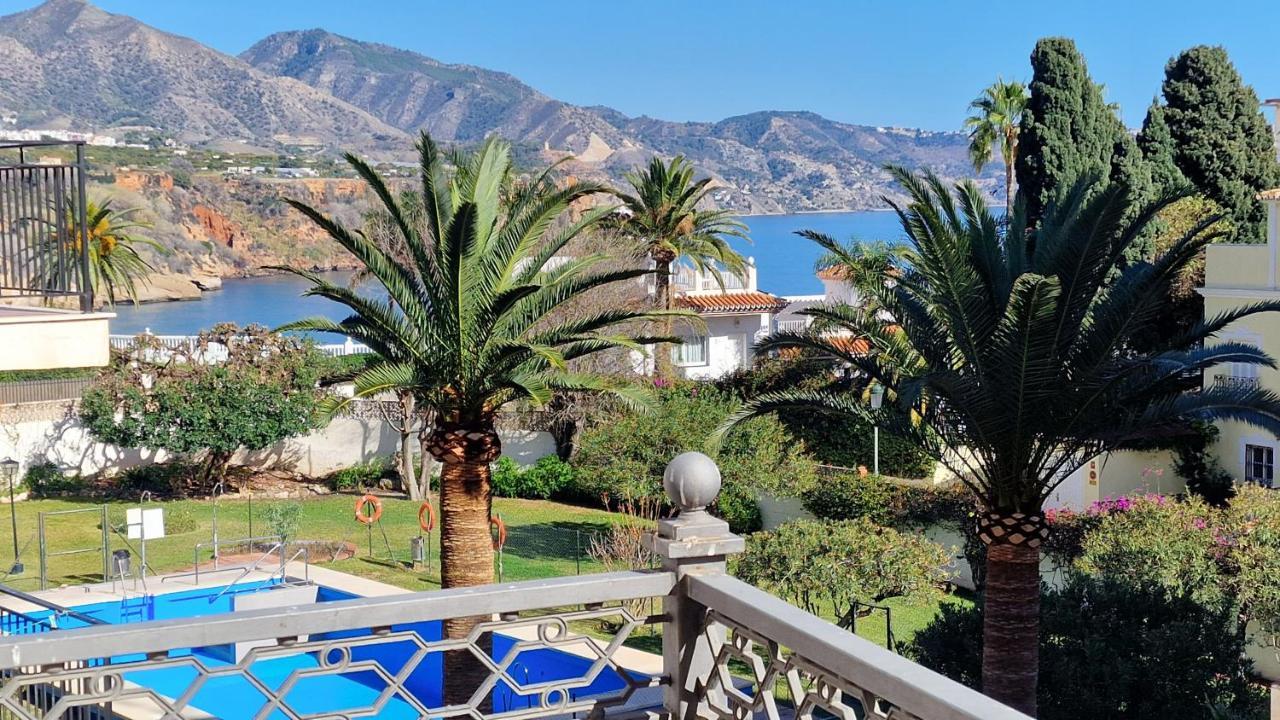 Apartamentos Latin Nerja Exterior photo